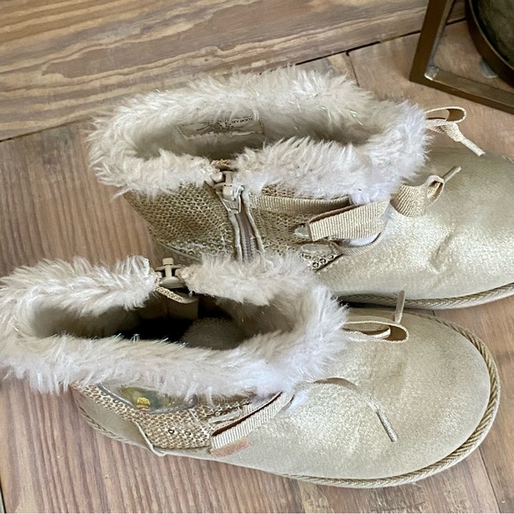 Stride Rite Disney Princess Enchanted Boot👑 - Picture 13 of 15